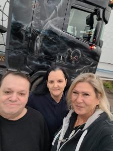 Marina Schimpfkäse4